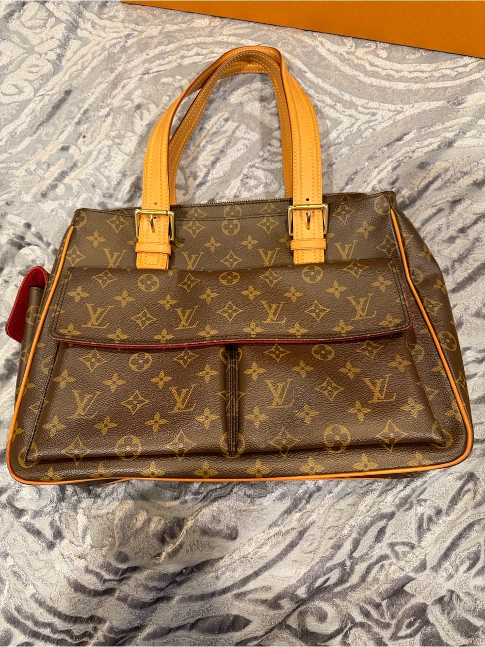Louis Vuitton Excentri—Cité Monogram Canvas w/strap, Dustbag and Box!